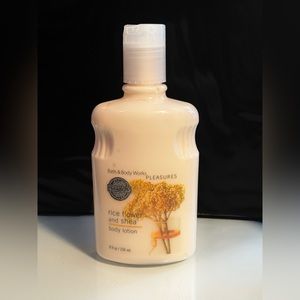 Bath & Body Works rice flower and shea body lotion 8 oz/236 ml